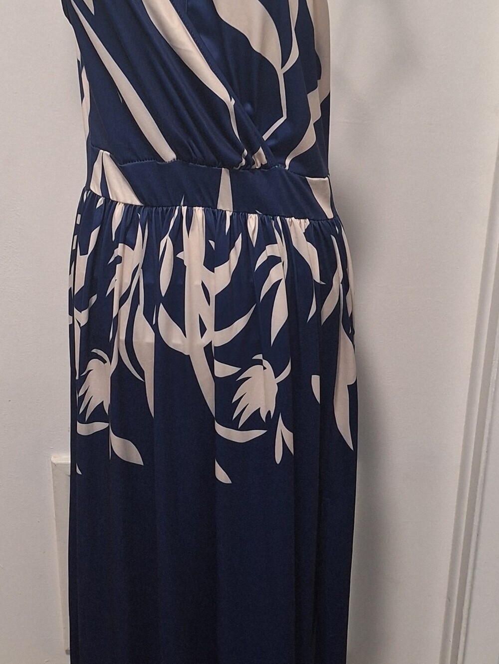 Shein One Shoulder Oblique Neck Floral Print Slit Helm Long Dress Navy &Cream L - Picture 3 of 11